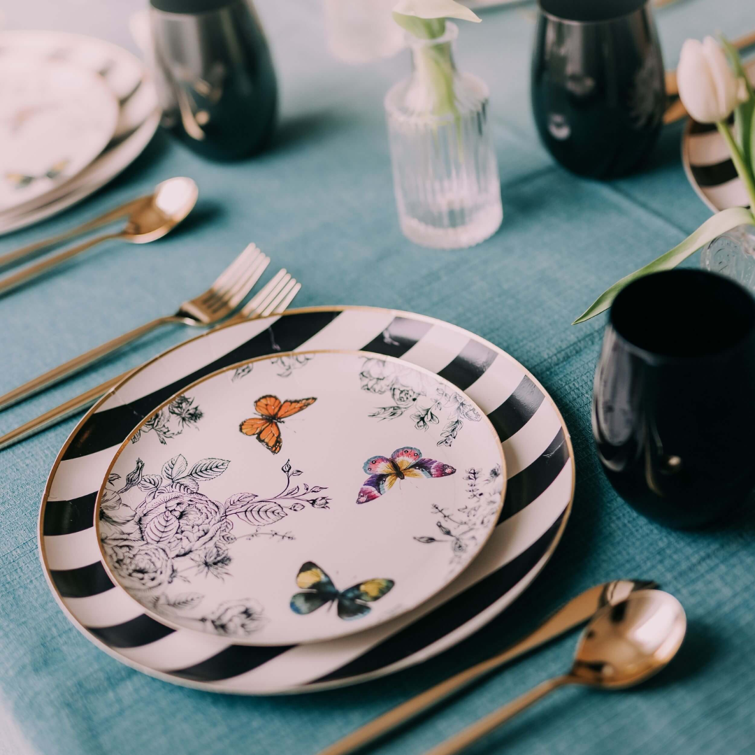 16 Guests Monarch Paper Dinnerware