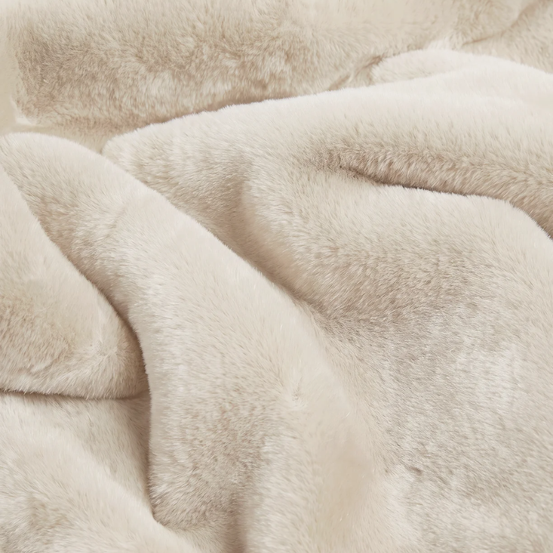 Jumbo Latte Faux Fur Throw