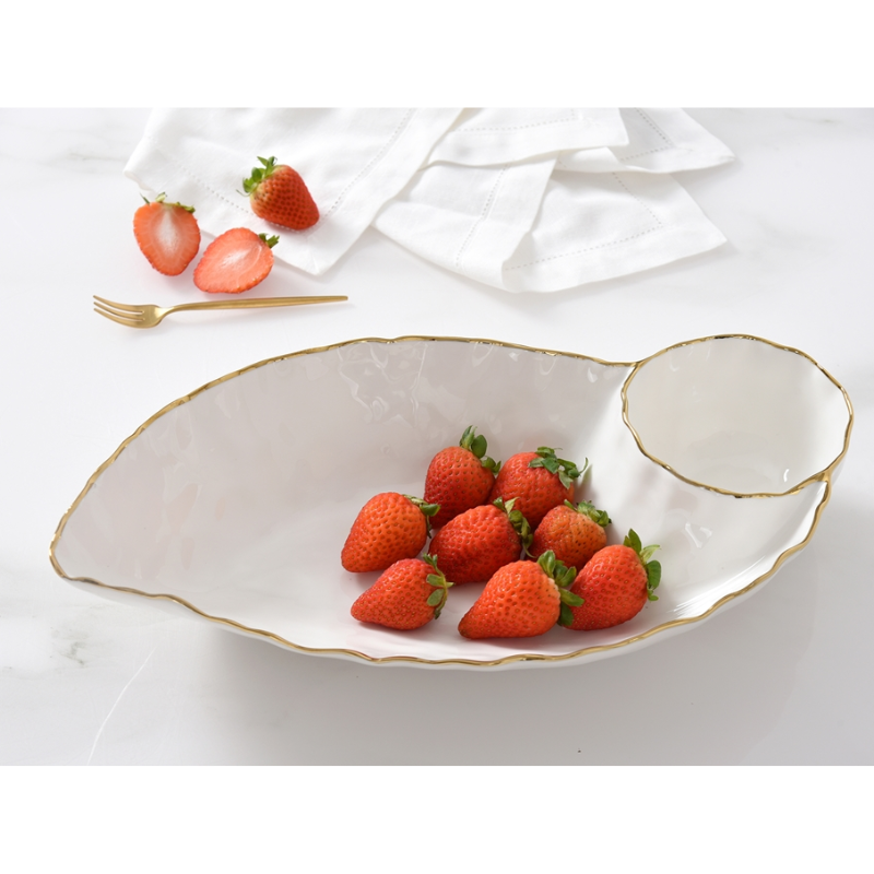 Portofino Leaf Chip & Dip