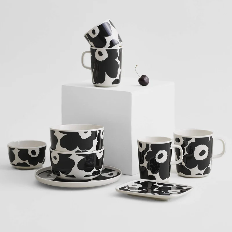 Marimekko Black & White Oiva Unikko Salad Plate