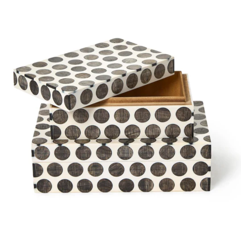 Large Chiseled Dot Box