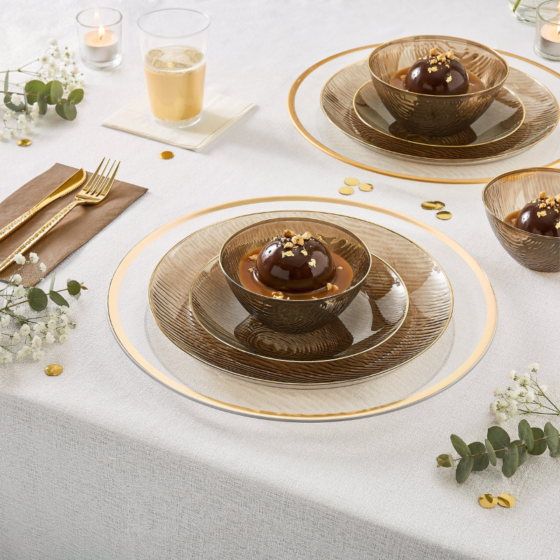 Brown &amp; Gold Waterfall Plastic Dinner Plates
