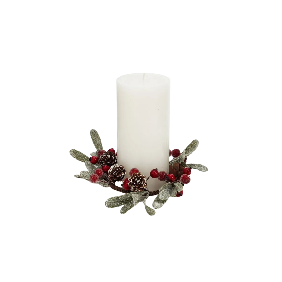 Red Berry & Pinecone Candle Ring