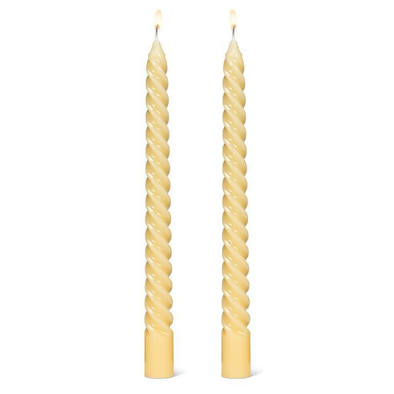 Tight Spiral Taper Candle