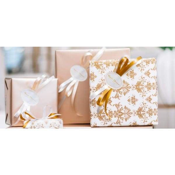 Free Gift-Wrapping - Boutique Marie Dumas