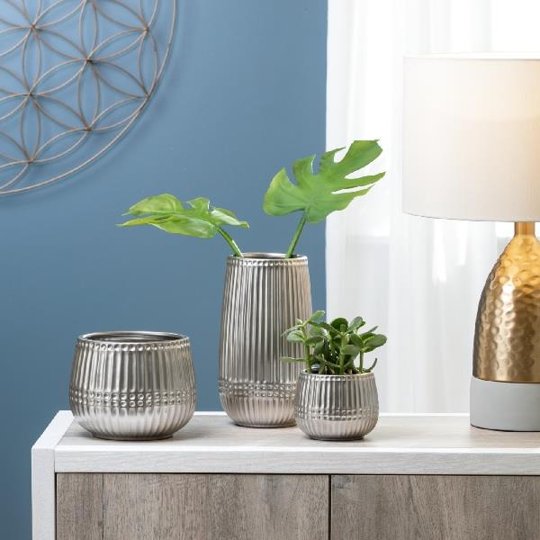 Ceramic Ribbed Silver Planter  - Small